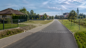 Náhrada za pozemok pod obecnou cestou